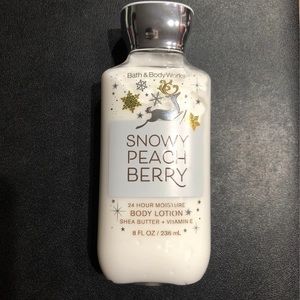 Bath and body works snowy peach berry lotion